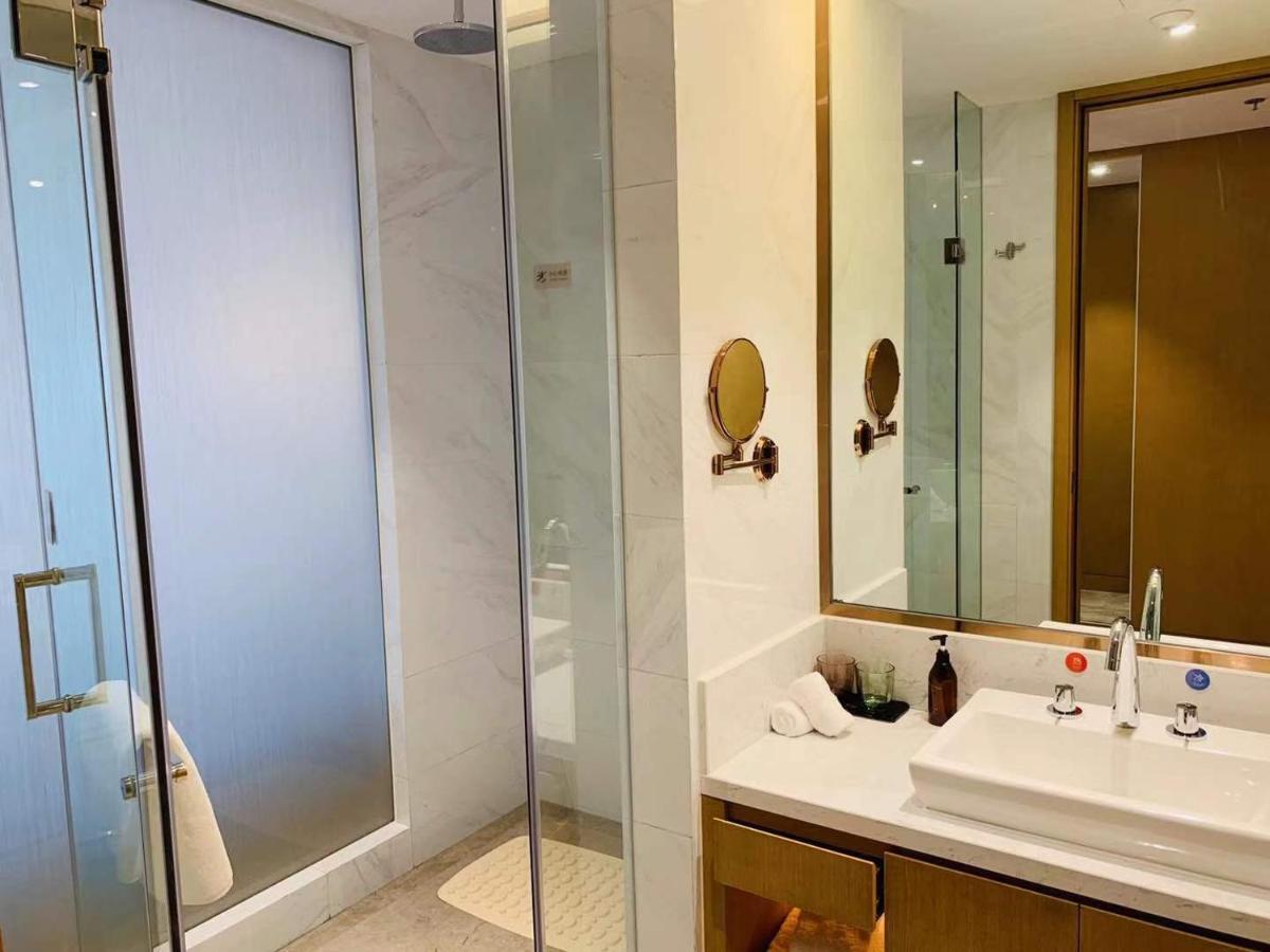 Hotel Ramada Plaza By Wyndham Enshi Esterno foto