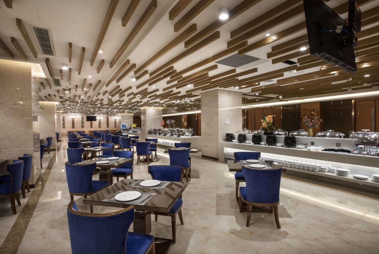 Hotel Ramada Plaza By Wyndham Enshi Esterno foto